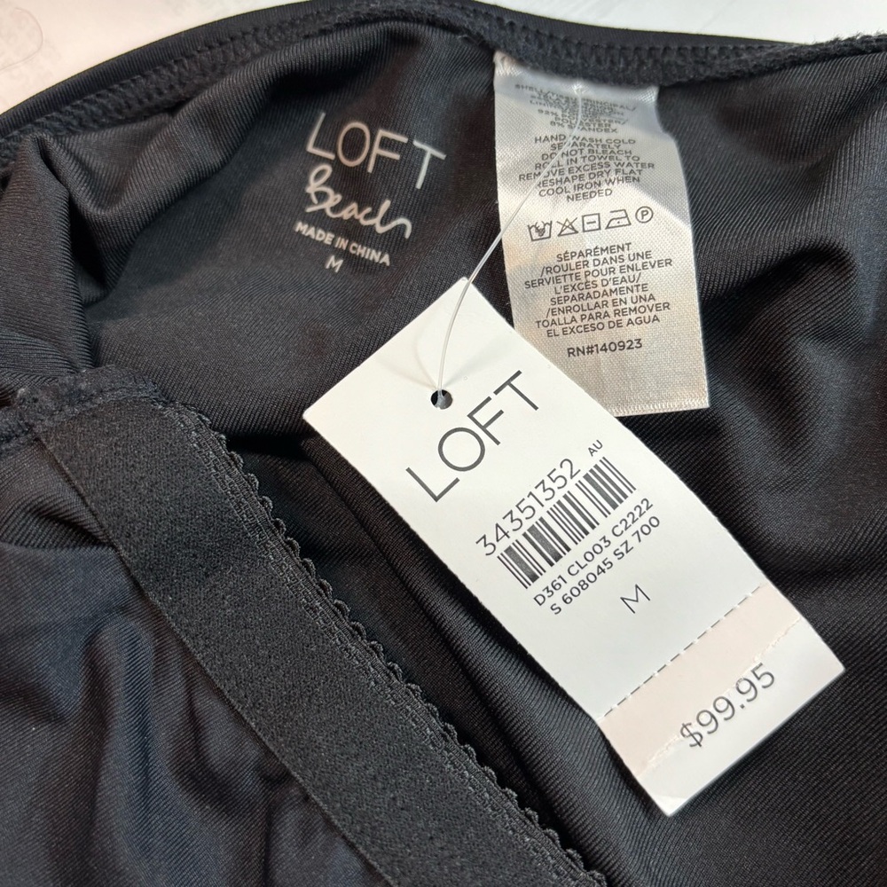 LOFT Beach Plunge One Piece m
Medium Large Swimsuit - Picture 6 of 8